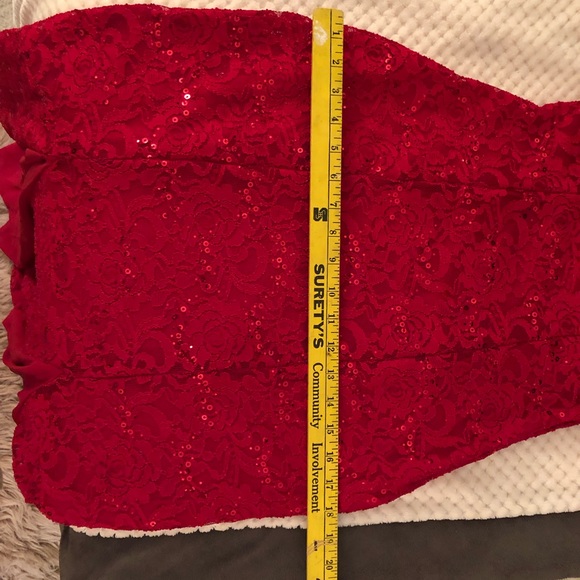 Fire engine red hot dress 👗 - Picture 2 of 5